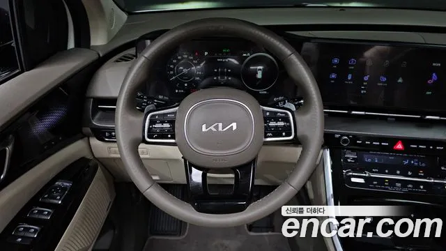Kia Carnival 2021 thumb 12