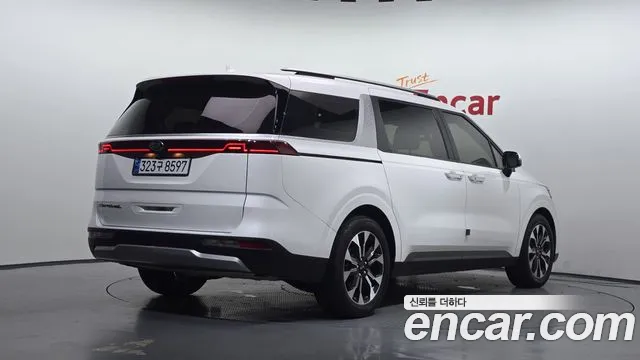 Kia Carnival 2020 thumb 2