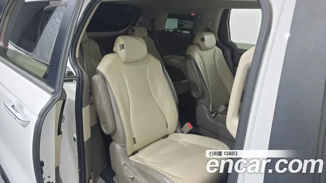 Kia Carnival 2020 thumb 11