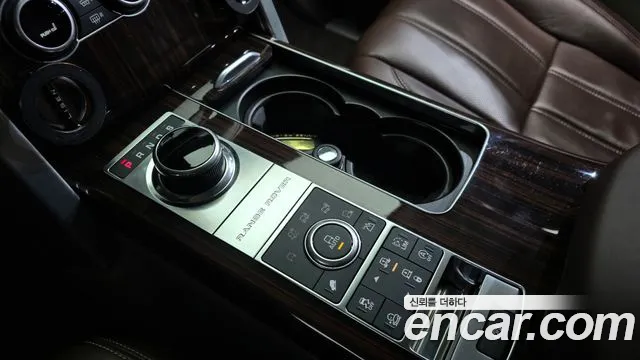 Land Rover Range Rover 2017 thumb 9