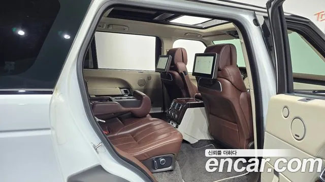 Land Rover Range Rover 2017 thumb 11