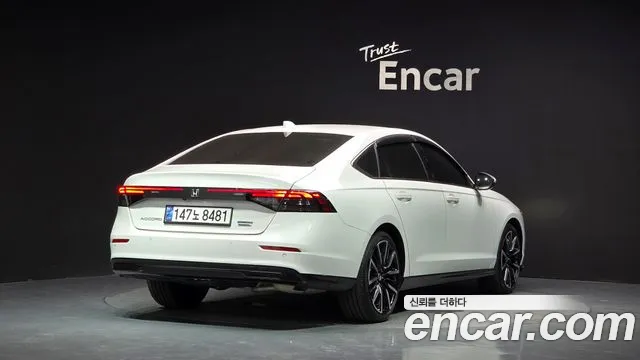 Honda Accord 2024 thumb 2