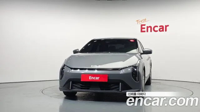 Kia EV4 2025 thumb 3
