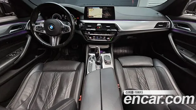BMW 5-Series 2019 thumb 7