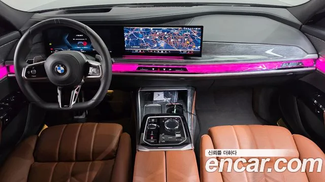 BMW 7-Series 2024 thumb 7