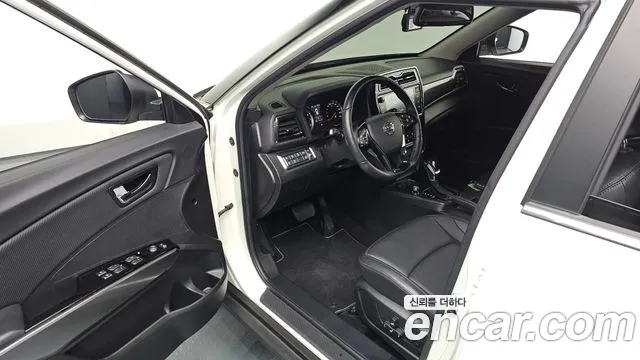 KG_Mobility_Ssangyong TIBOLI 2022 thumb 11