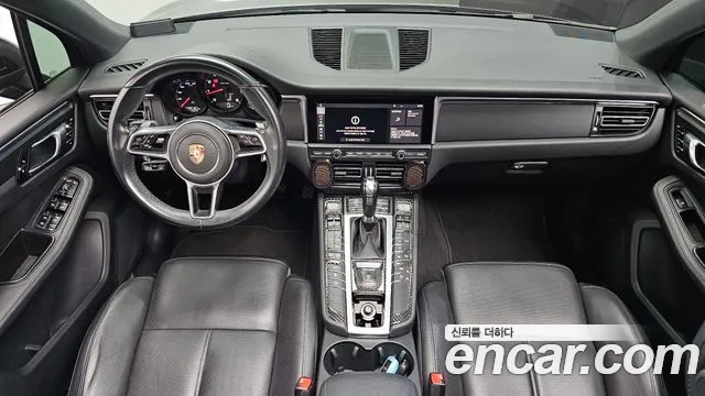 Porsche Macan 2019 thumb 7