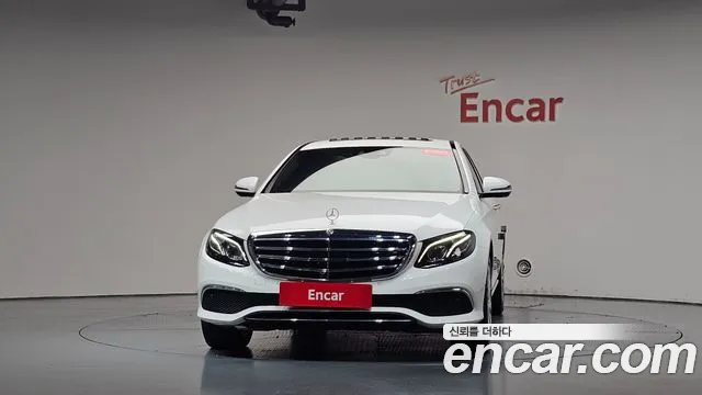 Mercedes-Benz E-Класс 2020 thumb 2