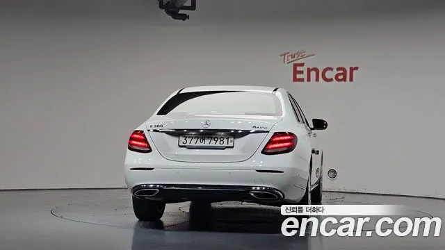 Mercedes-Benz E-Класс 2020 thumb 3