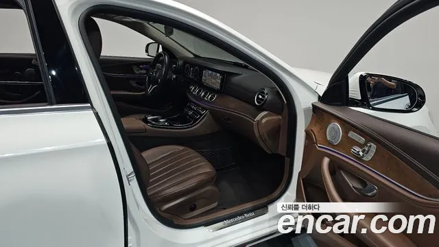 Mercedes-Benz E-Класс 2020 thumb 10