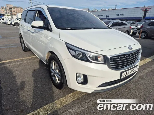 Kia Carnival 2014 thumb 5