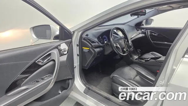 Hyundai Grandeur 2013 thumb 10