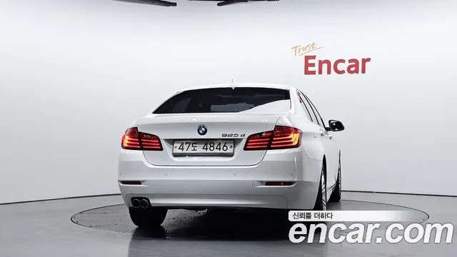 BMW 5-Series 2013 thumb 3