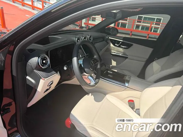 Mercedes-Benz GLC 2026 thumb 4