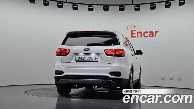 Kia Sorento 2018 thumb 4