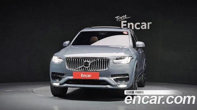 Volvo XC90 2023 thumb 3