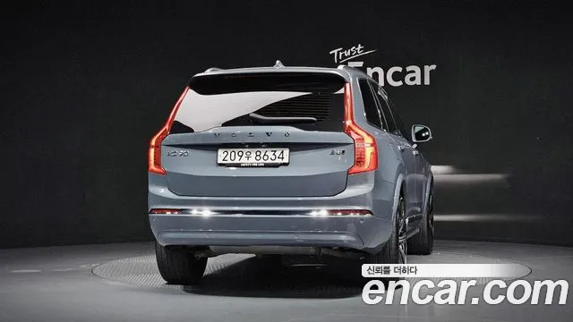 Volvo XC90 2023 thumb 4