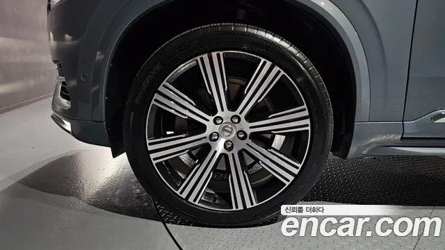 Volvo XC90 2023 thumb 5