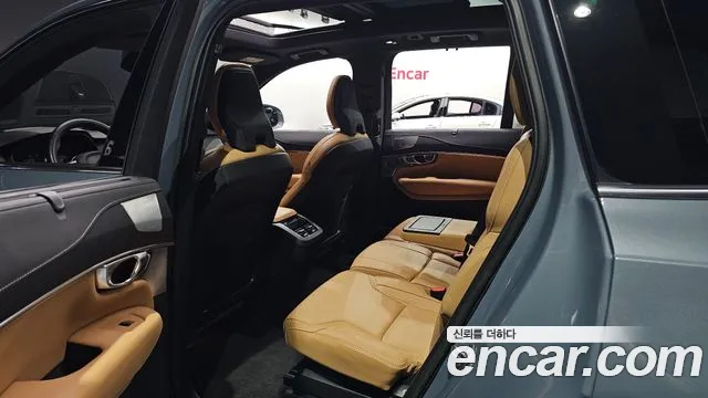 Volvo XC90 2023 thumb 11