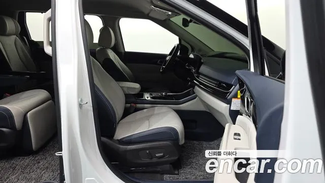 Kia Carnival 2025 thumb 11