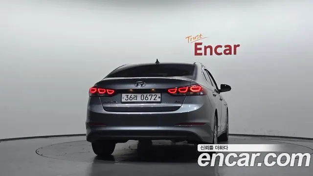 Hyundai Avante 2015 thumb 4