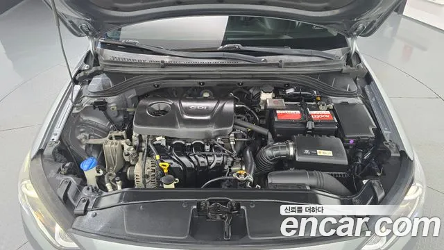 Hyundai Avante 2015 thumb 6