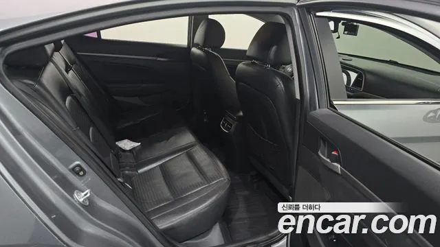 Hyundai Avante 2015 thumb 11