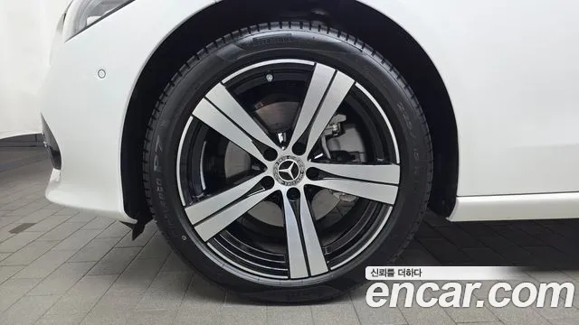 Mercedes-Benz C-Класс 2026 thumb 4