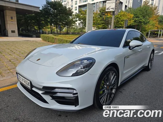 Porsche Panamera 2022 thumb 2