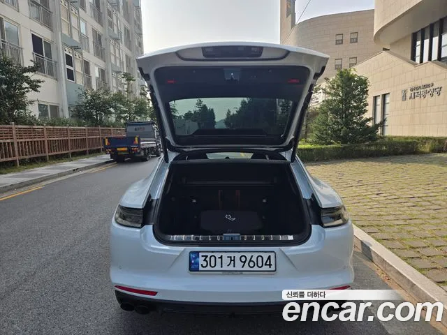 Porsche Panamera 2022 thumb 6