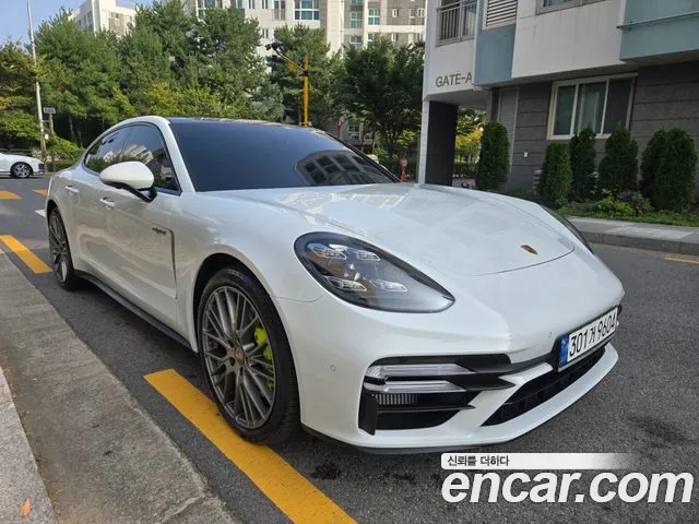 Porsche Panamera 2022 thumb 7