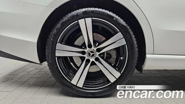 Mercedes-Benz C-Класс 2026 thumb 4
