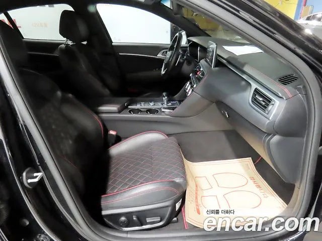 Genesis G70 2019 thumb 9