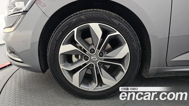 Renault-KoreaSamsung Megane 2019 thumb 4