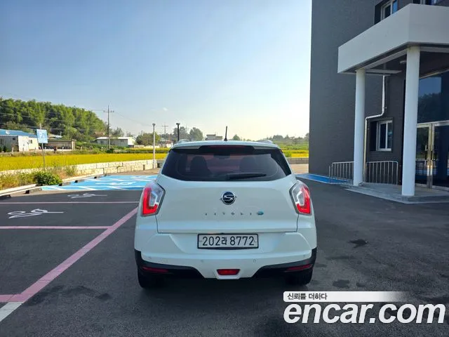 KG_Mobility_Ssangyong TIBOLI 2015 thumb 8