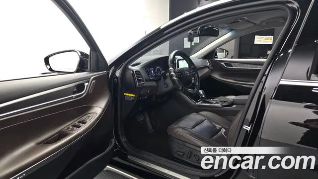 Hyundai Grandeur 2017 thumb 10