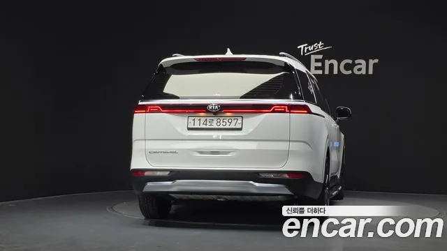 Kia Carnival 2021 thumb 4