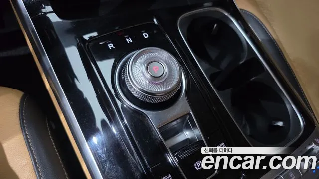 Kia Carnival 2021 thumb 9