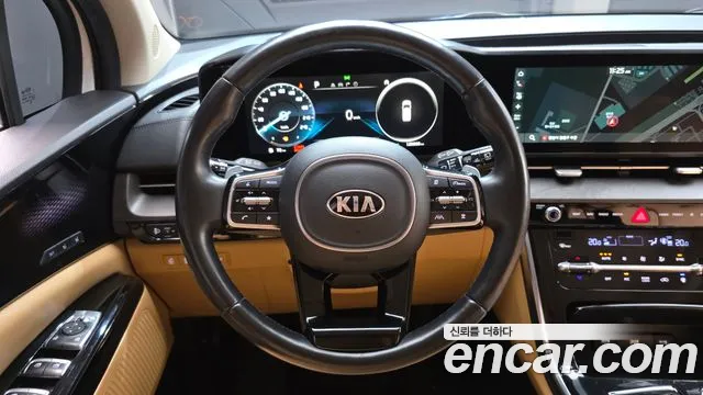 Kia Carnival 2021 thumb 12