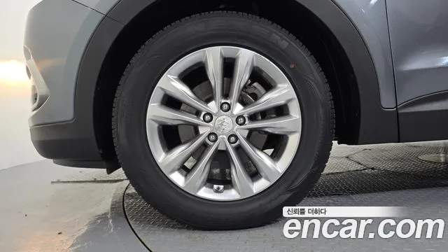 Hyundai Santa Fe 2018 thumb 5