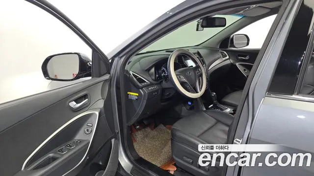 Hyundai Santa Fe 2018 thumb 10