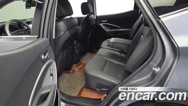 Hyundai Santa Fe 2018 thumb 11