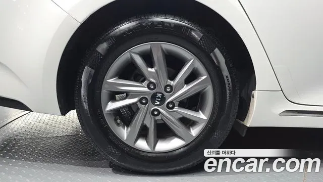 Kia K5 2019 thumb 5
