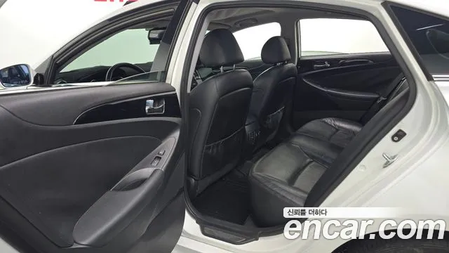Hyundai Sonata 2010 thumb 11