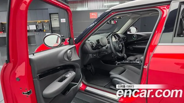 MINI Clubman 2023 thumb 9