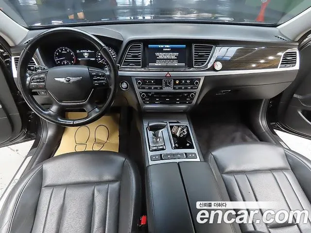 Genesis G80 2017 thumb 6