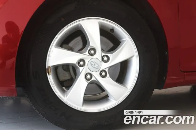 Hyundai Avante 2012 thumb 8