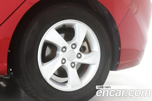 Hyundai Avante 2012 thumb 10