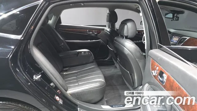 Hyundai Equus 2010 thumb 12