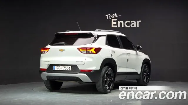 ChevroletGMDaewoo TrailBlazer 2020 thumb 2